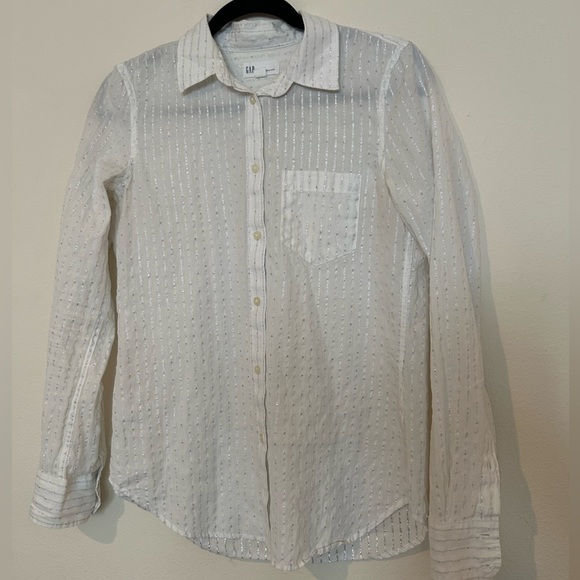GAP White Fitted Boyfriend Button Down with Silver Stripes - Picture 3 of 6